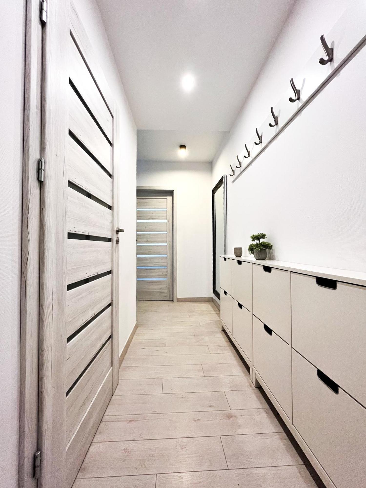 Walk To Park, Modern 2Bd Kitchen! Balcony, Parking Apartment Wroclaw Exterior photo